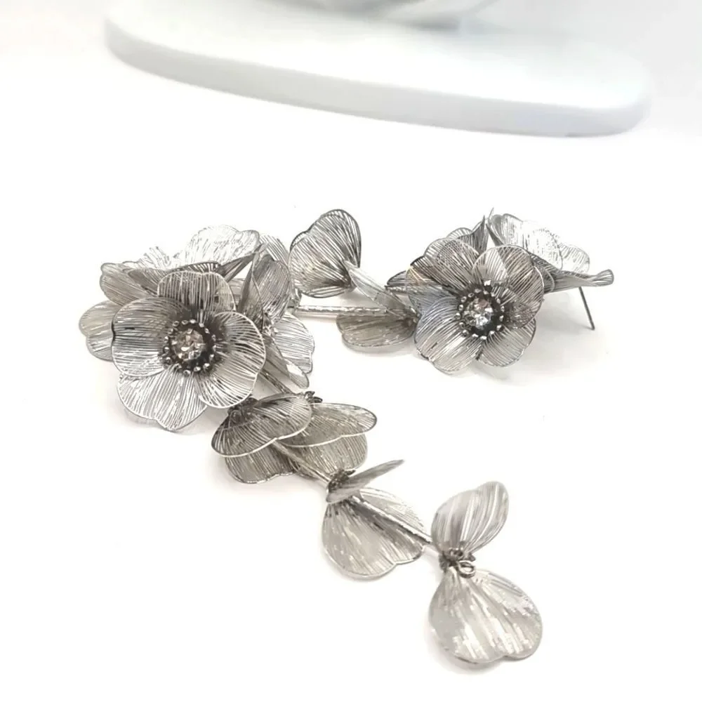 New! ZARA Silver cascading flowers earrings • NWOT